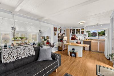 1050 Howard Street #9, Raymond, WA 98577 - Photo 7