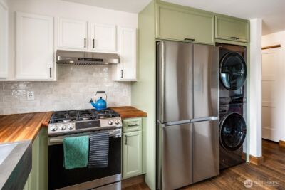 9642 Beacon Avenue S, Seattle, WA 98118 - Photo 15