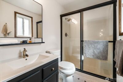 9642 Beacon Avenue S, Seattle, WA 98118 - Photo 18