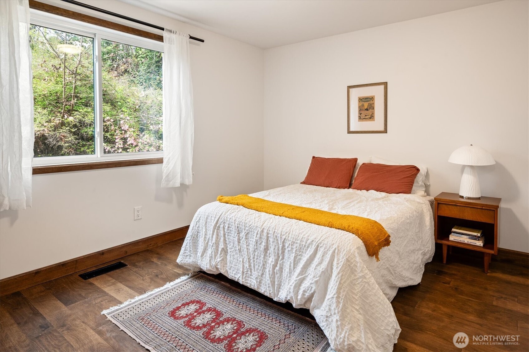 9642 Beacon Avenue S, Seattle, WA 98118