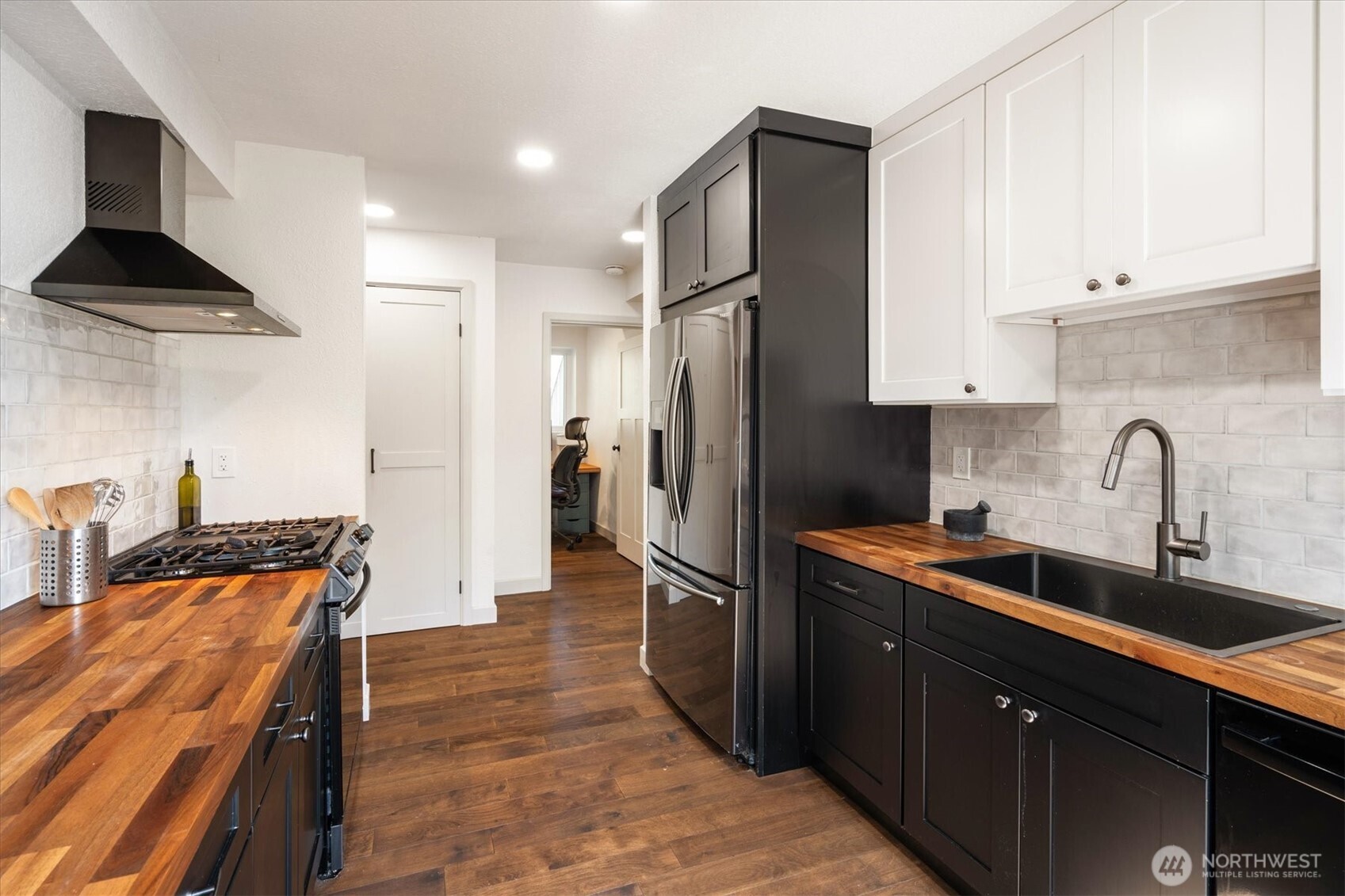 9642 Beacon Avenue S, Seattle, WA 98118