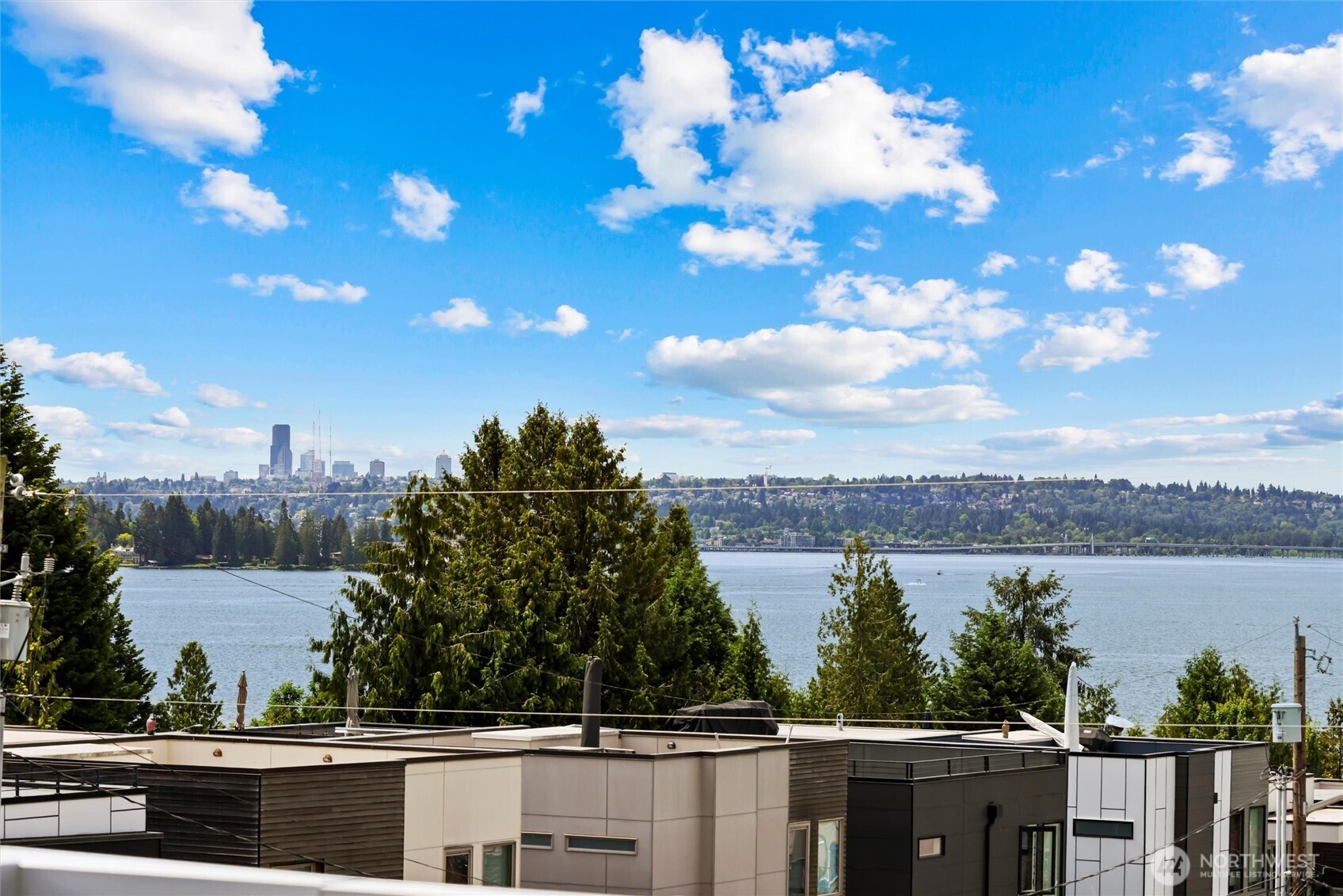 6304 Lakeview Drive , Kirkland, WA 98033