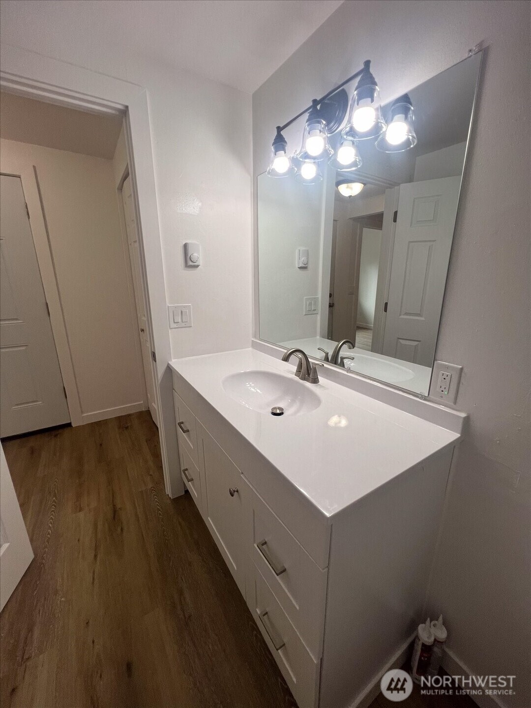10443 17 Avenue SW, Seattle, WA 98146