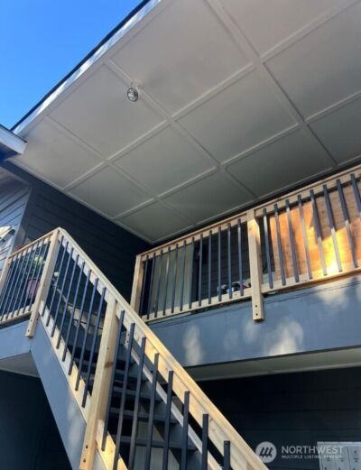 10443 17 Avenue SW, Seattle, WA 98146 - Photo 2