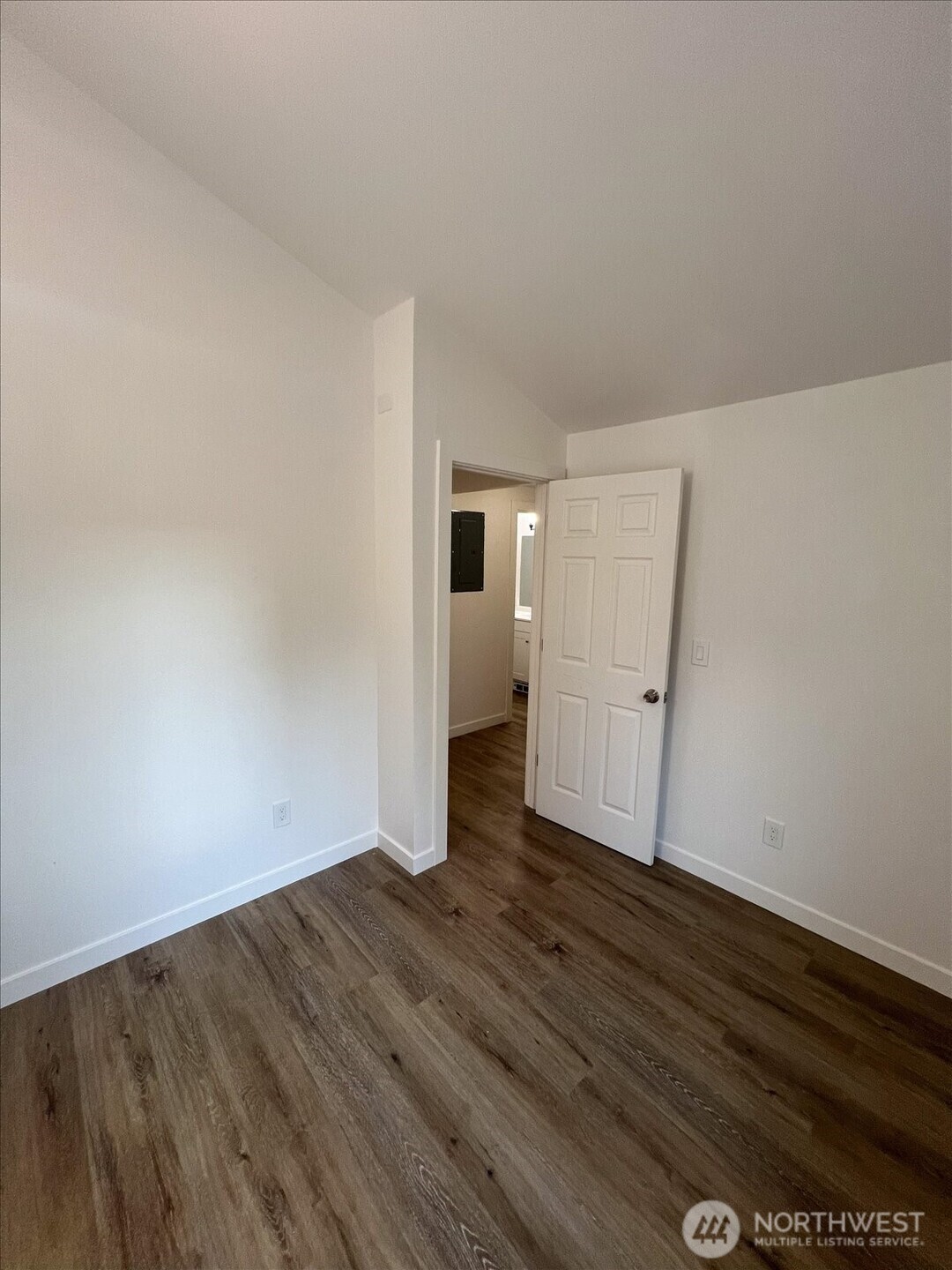 10443 17 Avenue SW, Seattle, WA 98146
