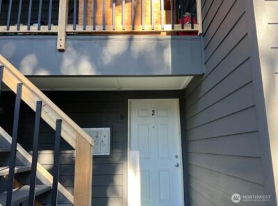 10443 17 Avenue SW, Seattle, WA 98146 - Photo 3