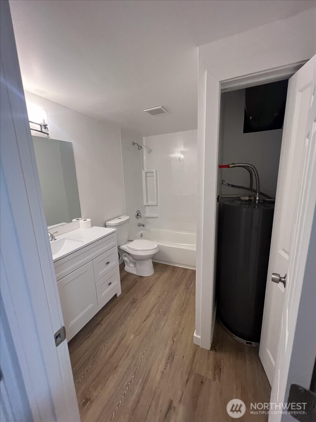 10443 17 Avenue SW, Seattle, WA 98146