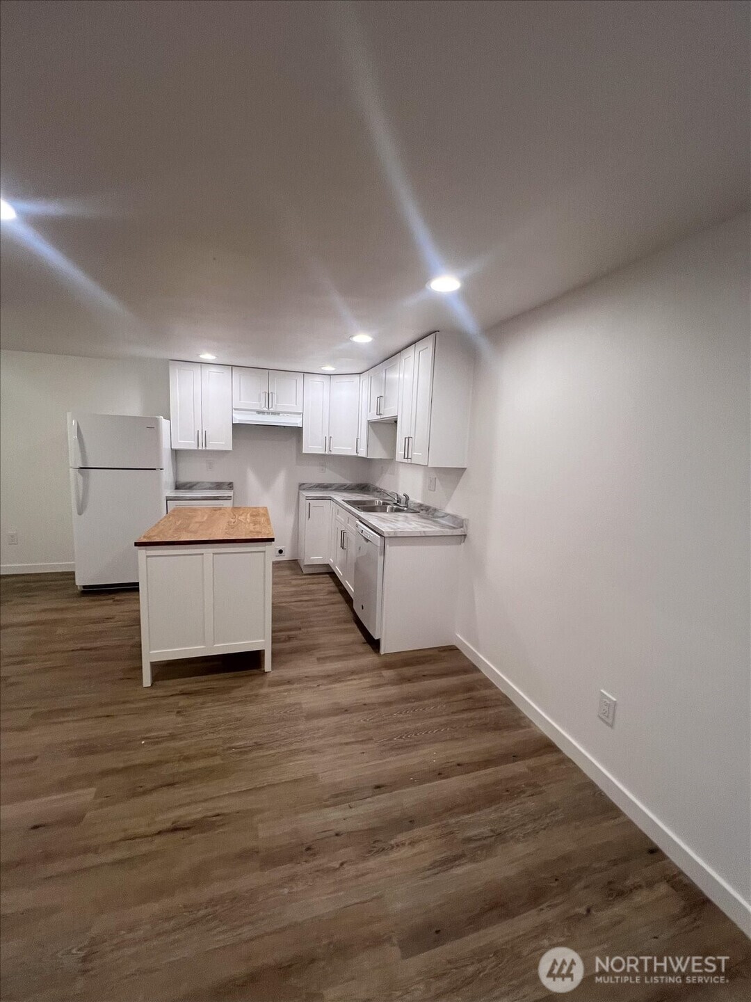 10443 17 Avenue SW, Seattle, WA 98146