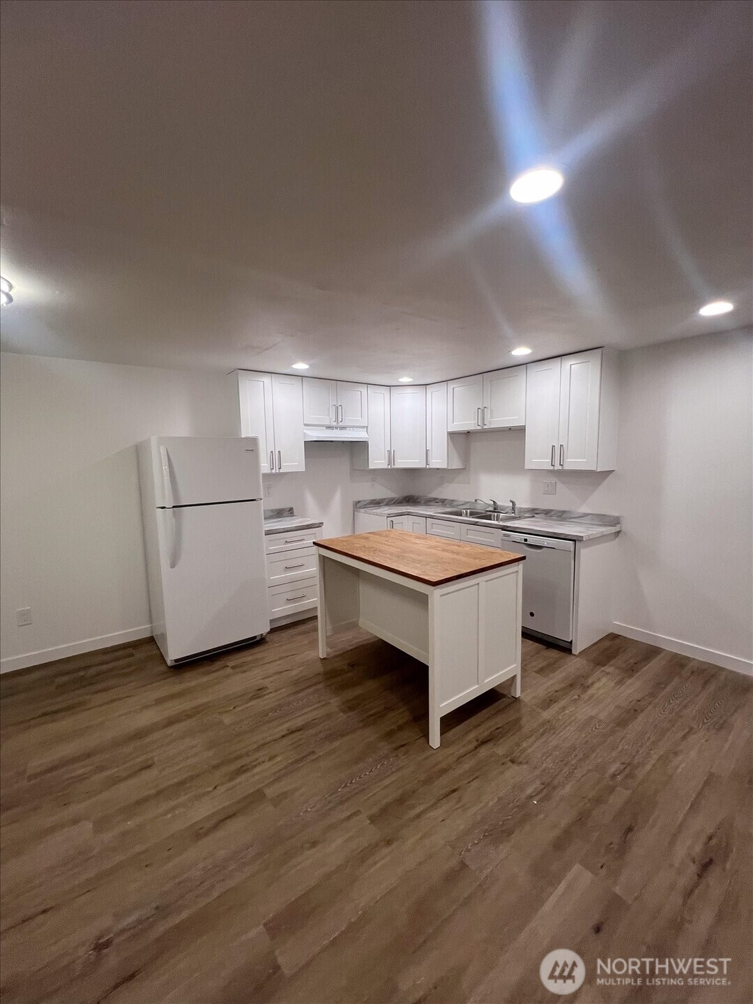 10443 17 Avenue SW, Seattle, WA 98146