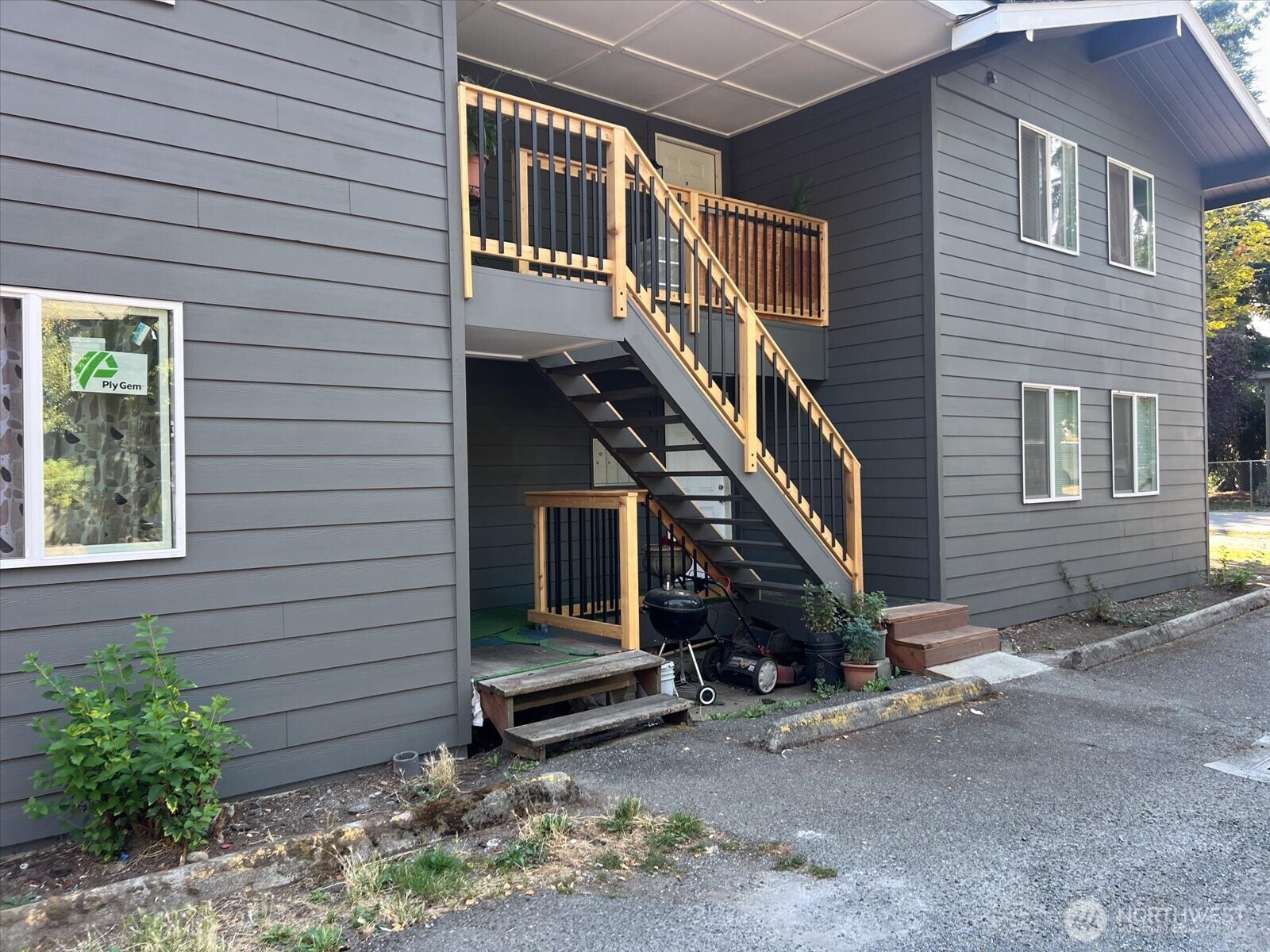 10443 17 Avenue SW, Seattle, WA 98146