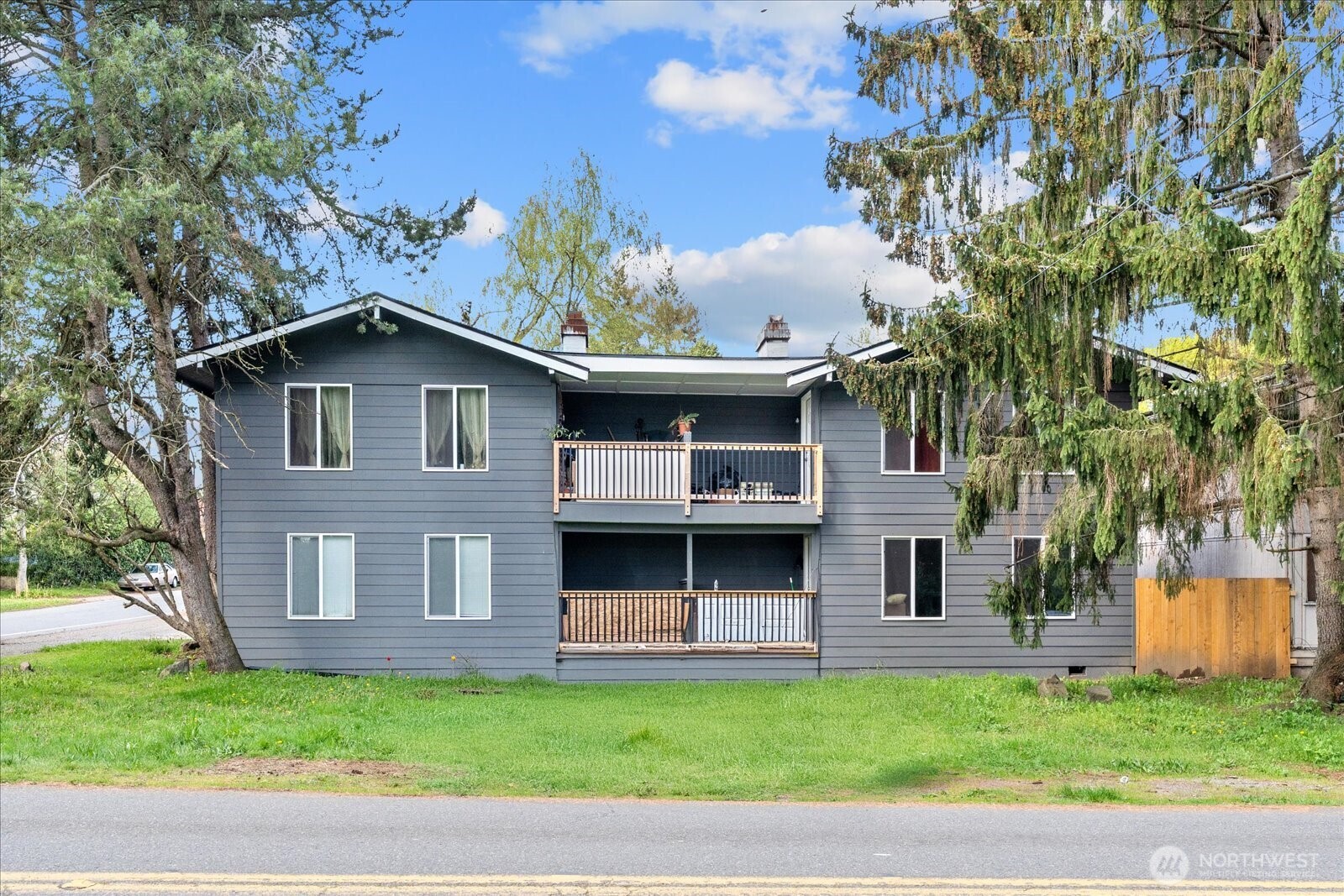 10443 17 Avenue SW, Seattle, WA 98146