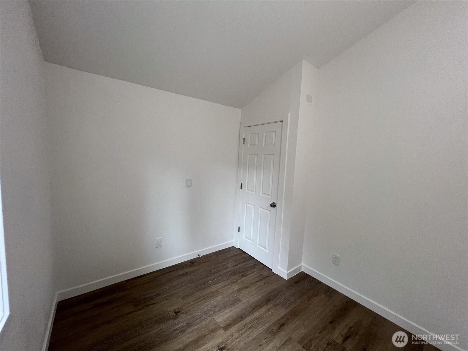 10443 17 Avenue SW, Seattle, WA 98146