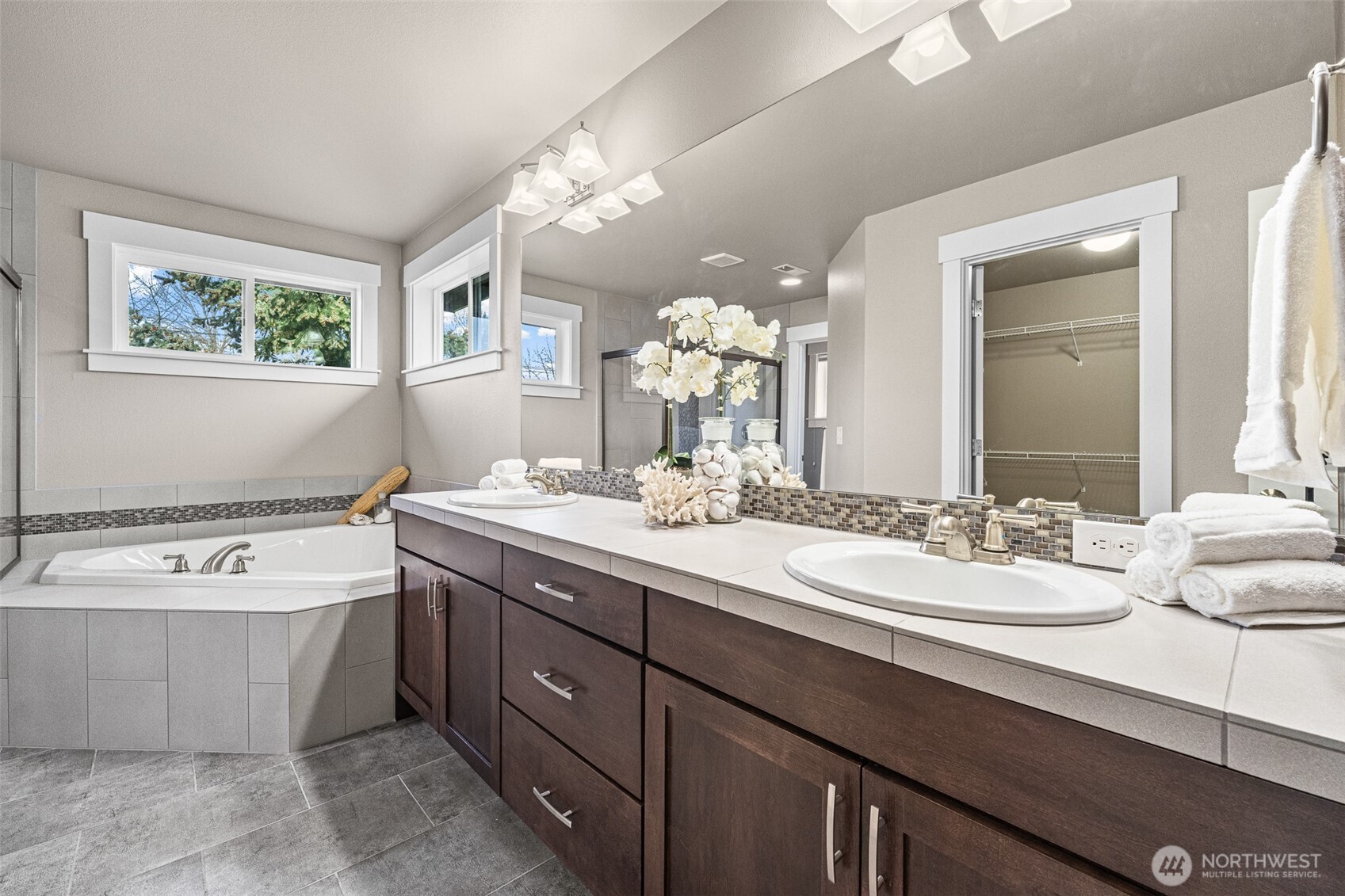 1706 NE 24th Street , Renton, WA 98056