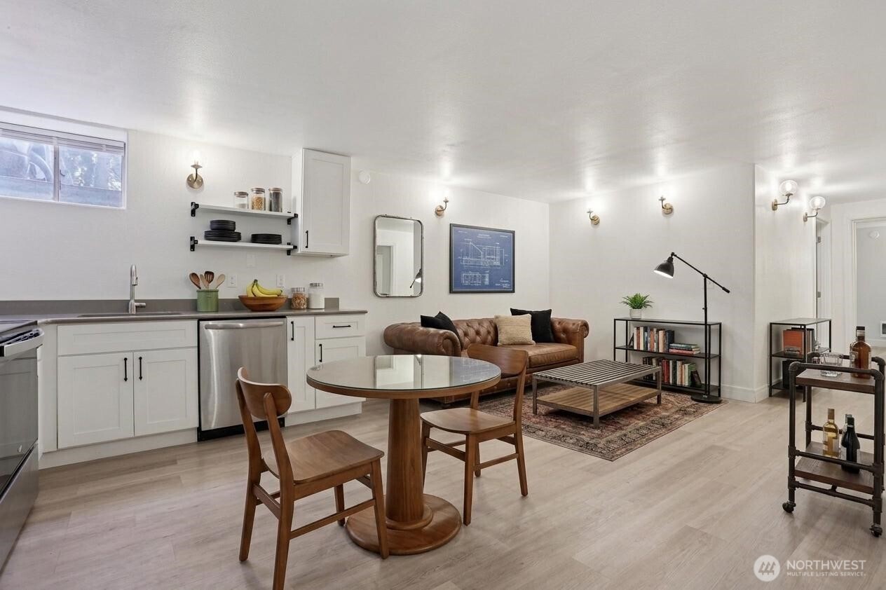 12005 NE 83rd Street , Kirkland, WA 98033