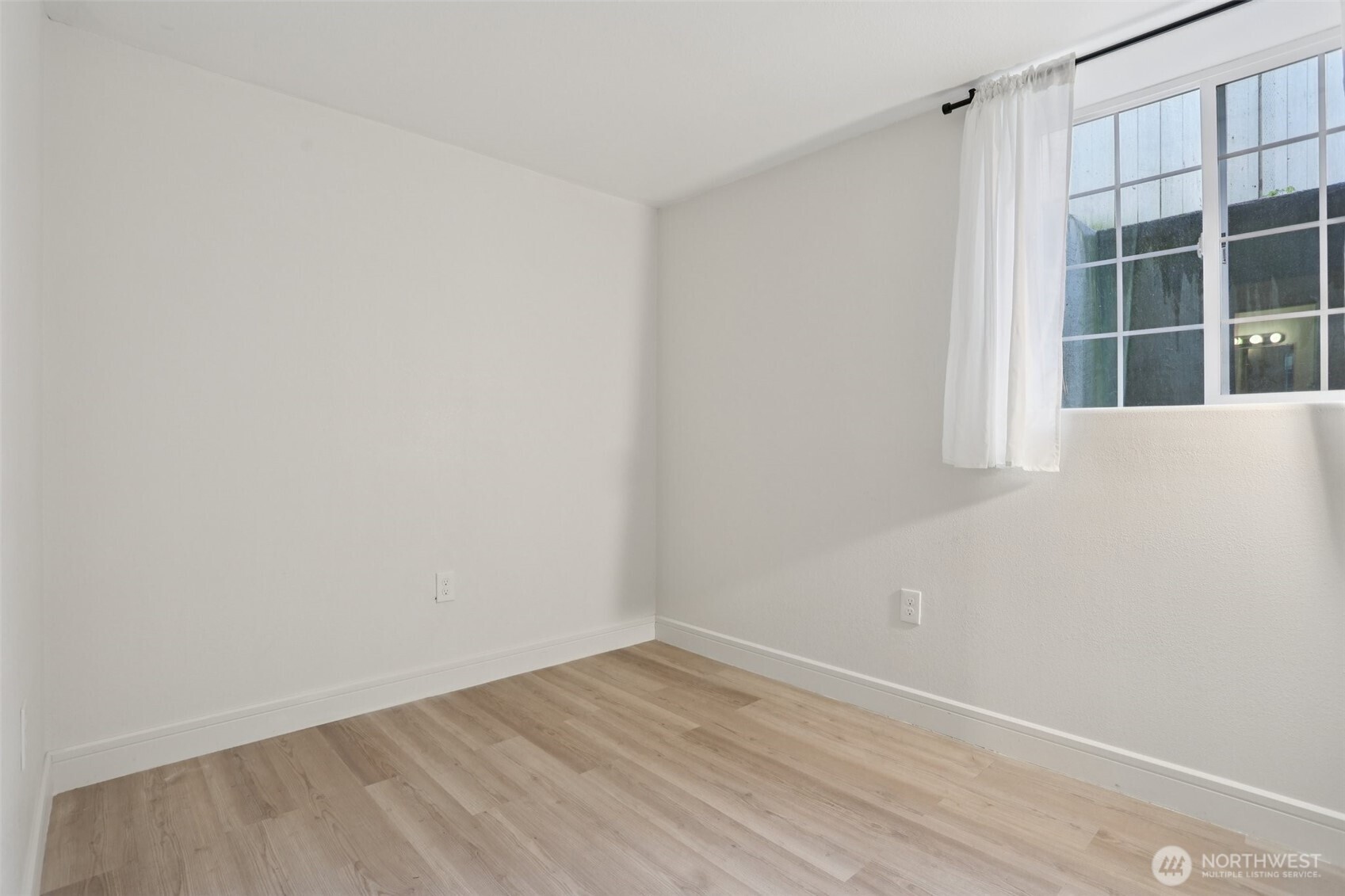 12005 NE 83rd Street , Kirkland, WA 98033