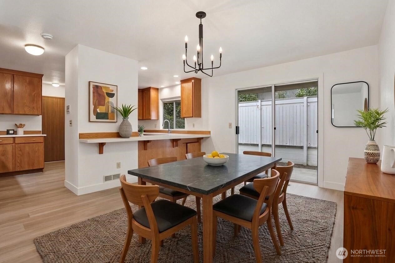 12005 NE 83rd Street , Kirkland, WA 98033