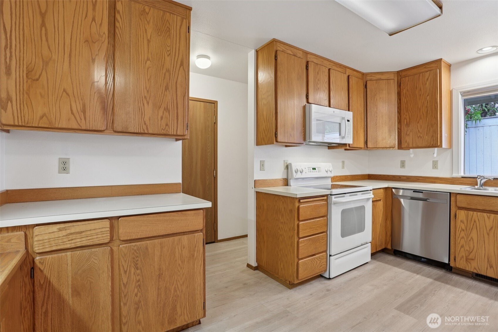 12005 NE 83rd Street , Kirkland, WA 98033