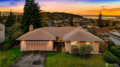 817 Racine Street , Bellingham, WA 98229