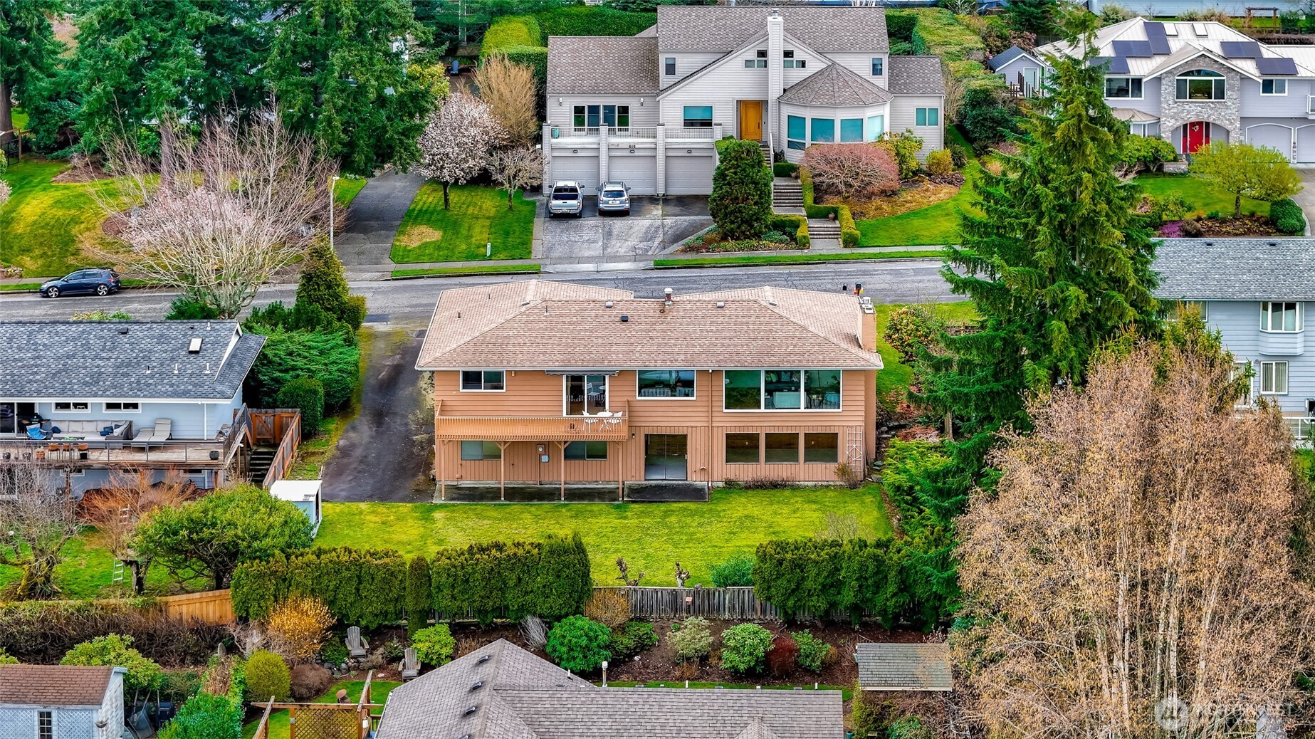 817 Racine Street , Bellingham, WA 98229