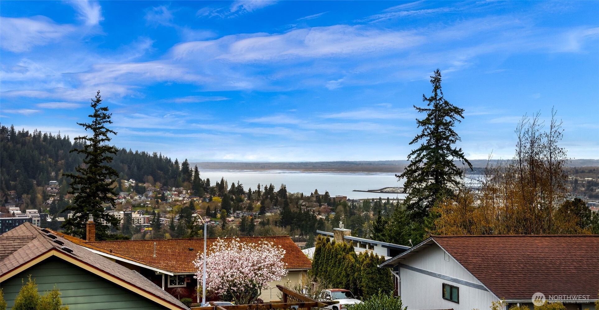 817 Racine Street , Bellingham, WA 98229