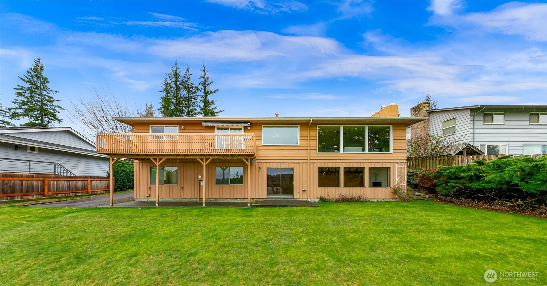 817 Racine Street , Bellingham, WA 98229
