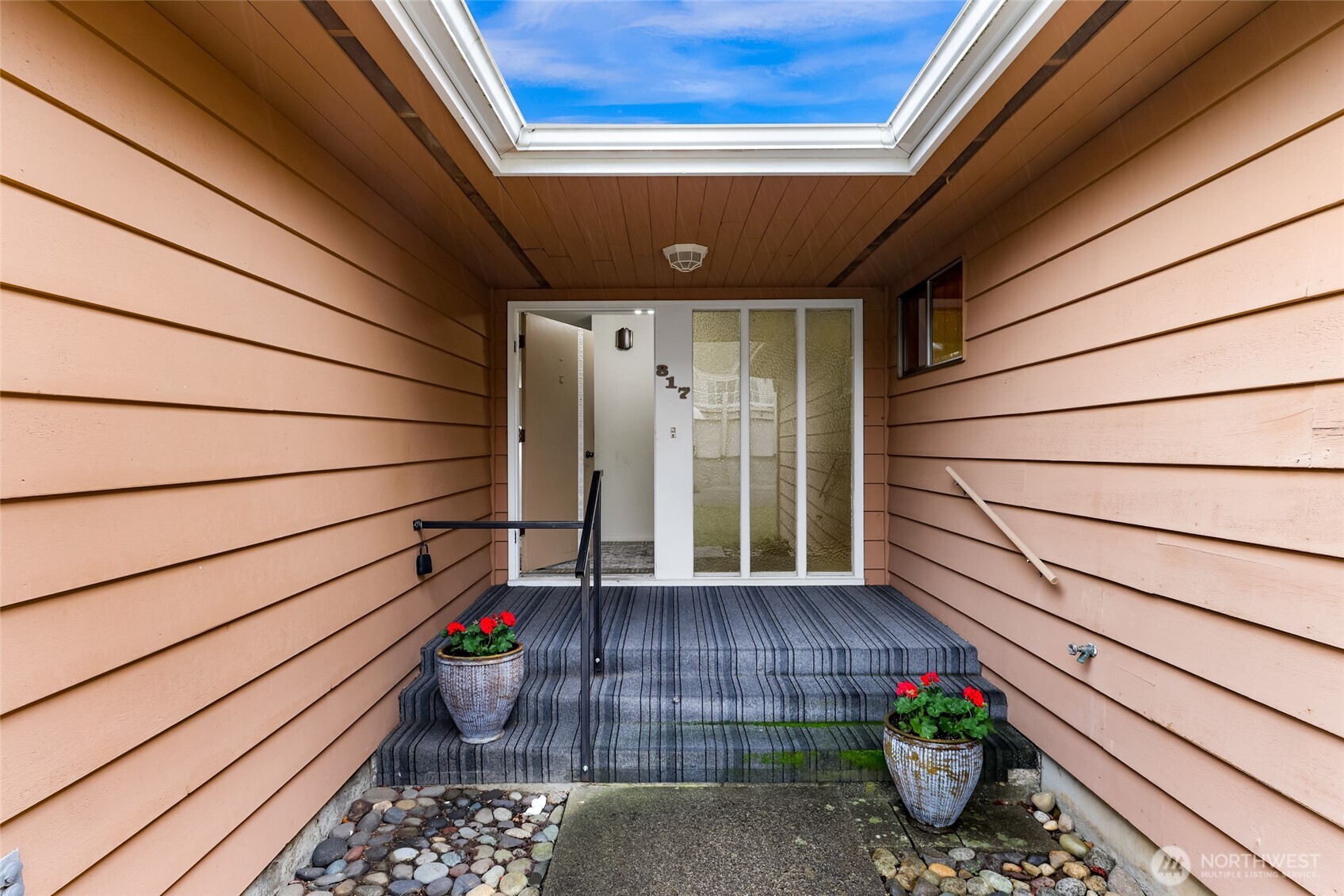 817 Racine Street , Bellingham, WA 98229