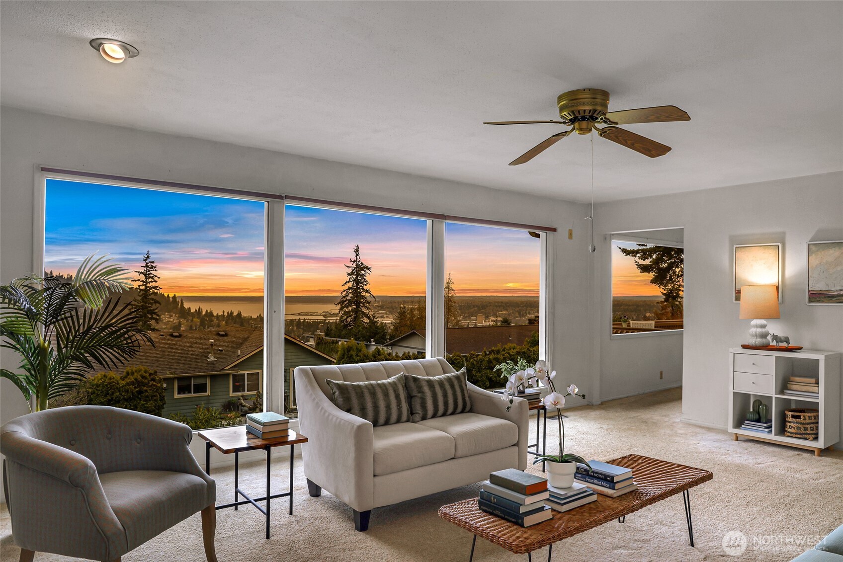 817 Racine Street , Bellingham, WA 98229