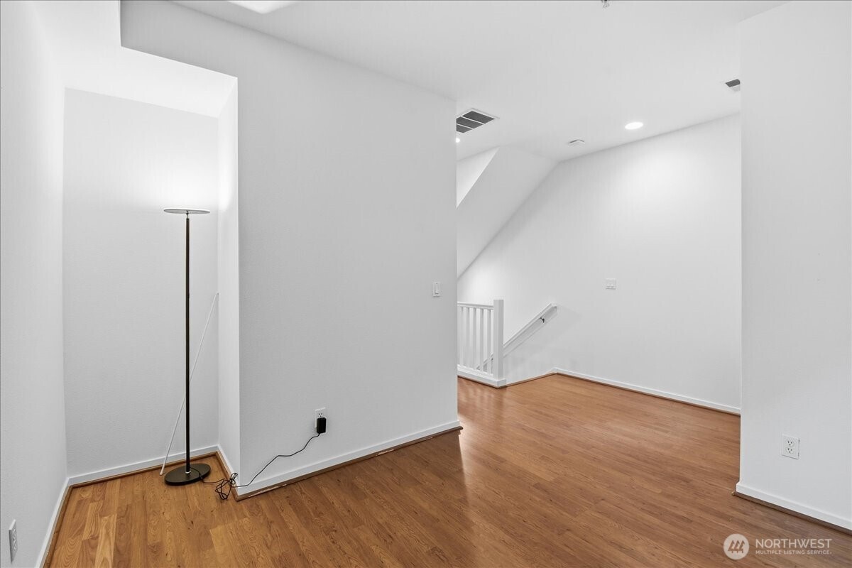 63 Cougar Ridge Road NW #2102, Issaquah, WA 98027