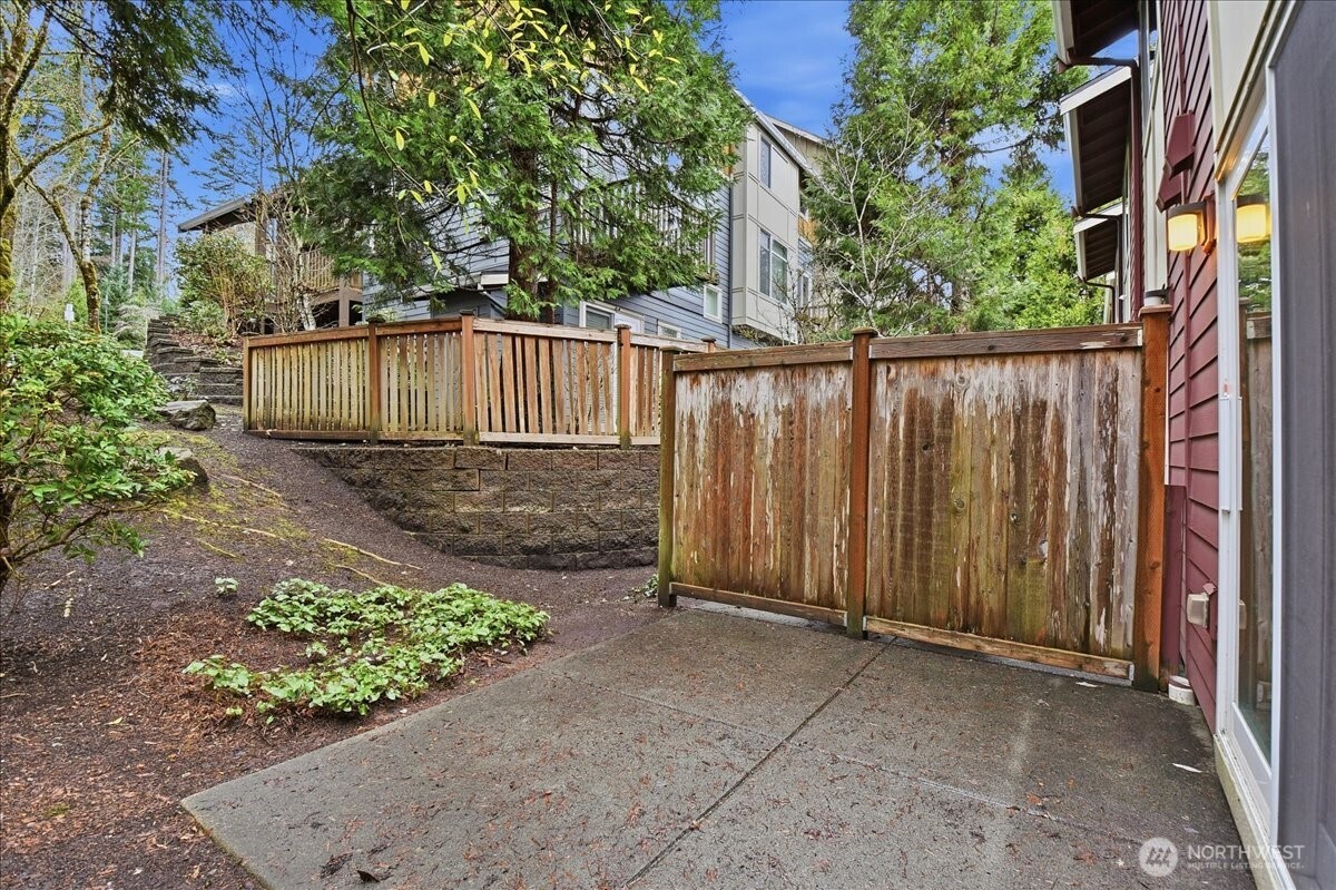 63 Cougar Ridge Road NW #2102, Issaquah, WA 98027