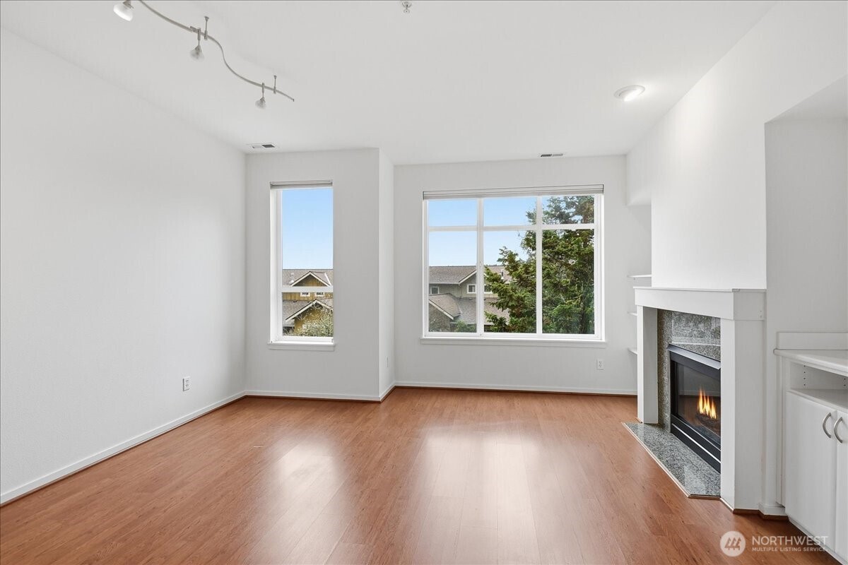 63 Cougar Ridge Road NW #2102, Issaquah, WA 98027