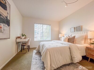 7005 Holly Park Drive S, Seattle, WA 98118 - Photo 21