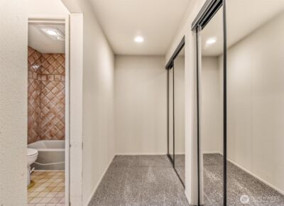 505 W Roy Street #304, Seattle, WA 98119-3882 - Photo 17