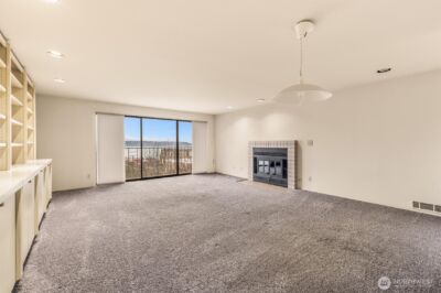 505 W Roy Street #304, Seattle, WA 98119-3882 - Photo 3