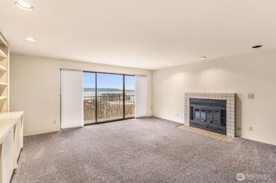 505 W Roy Street #304, Seattle, WA 98119-3882 - Photo 4