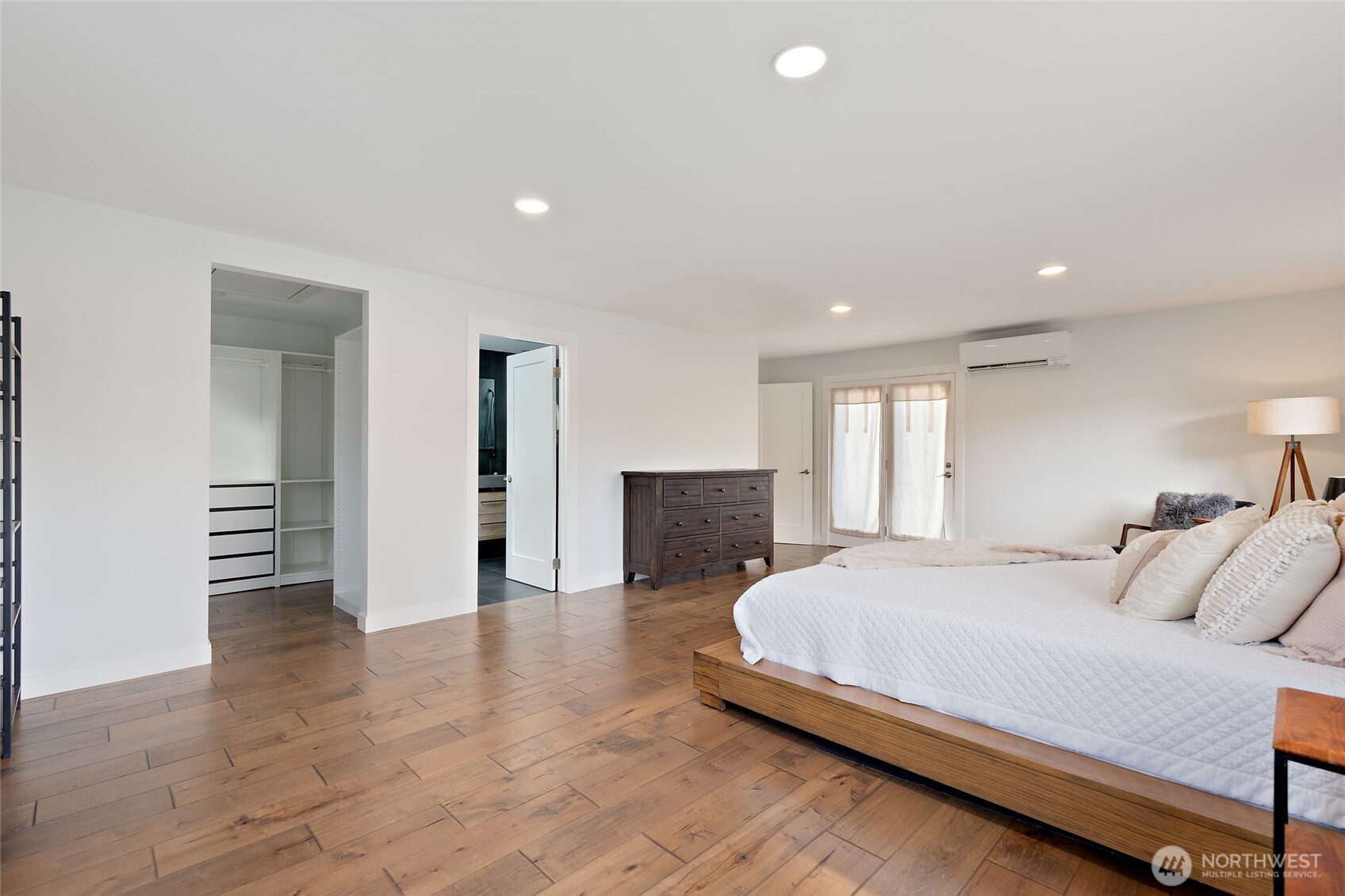 24228 47th Avenue SE, Woodinville, WA 98072