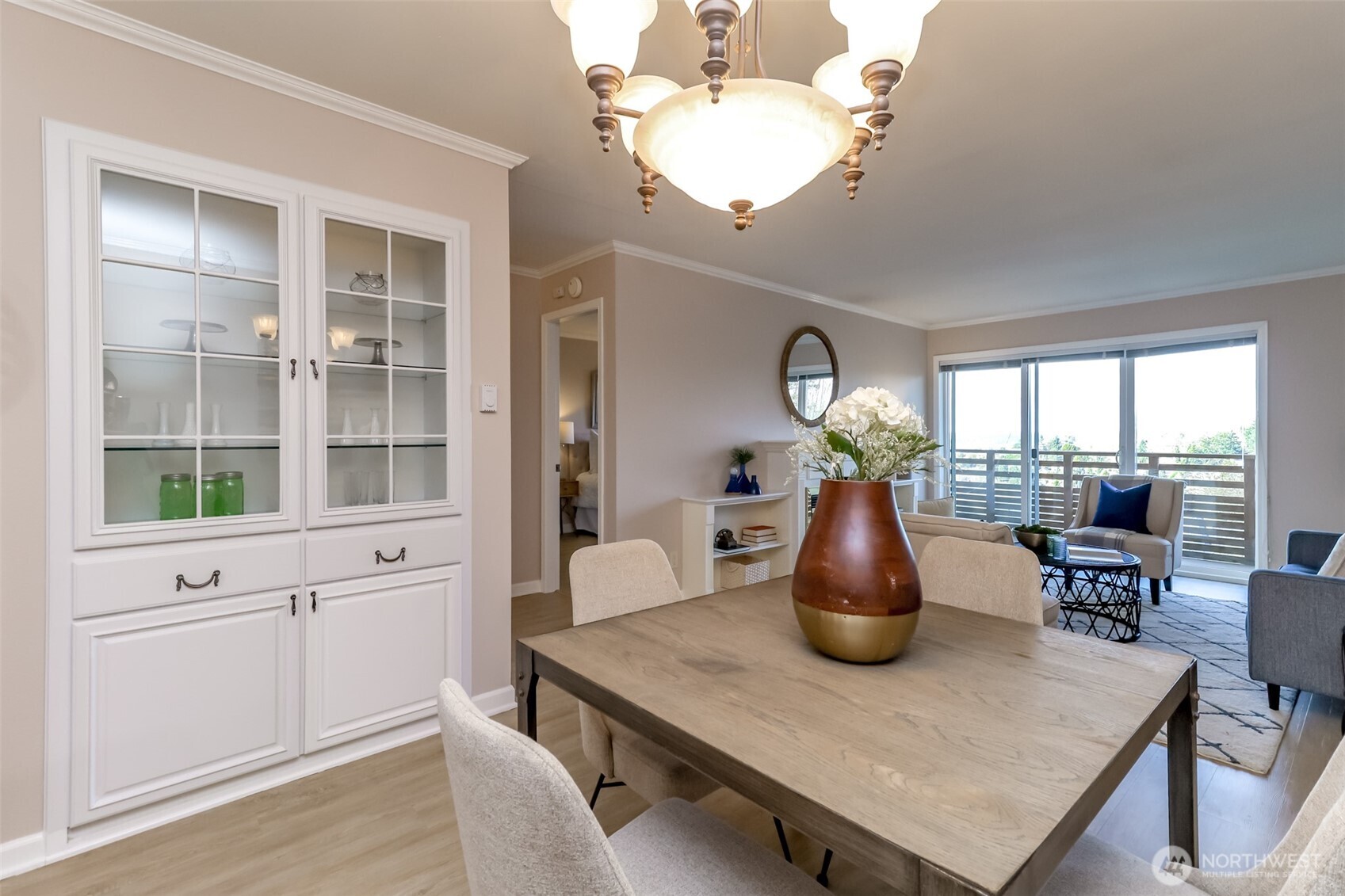 4444 44th Avenue SW #405, Seattle, WA 98116