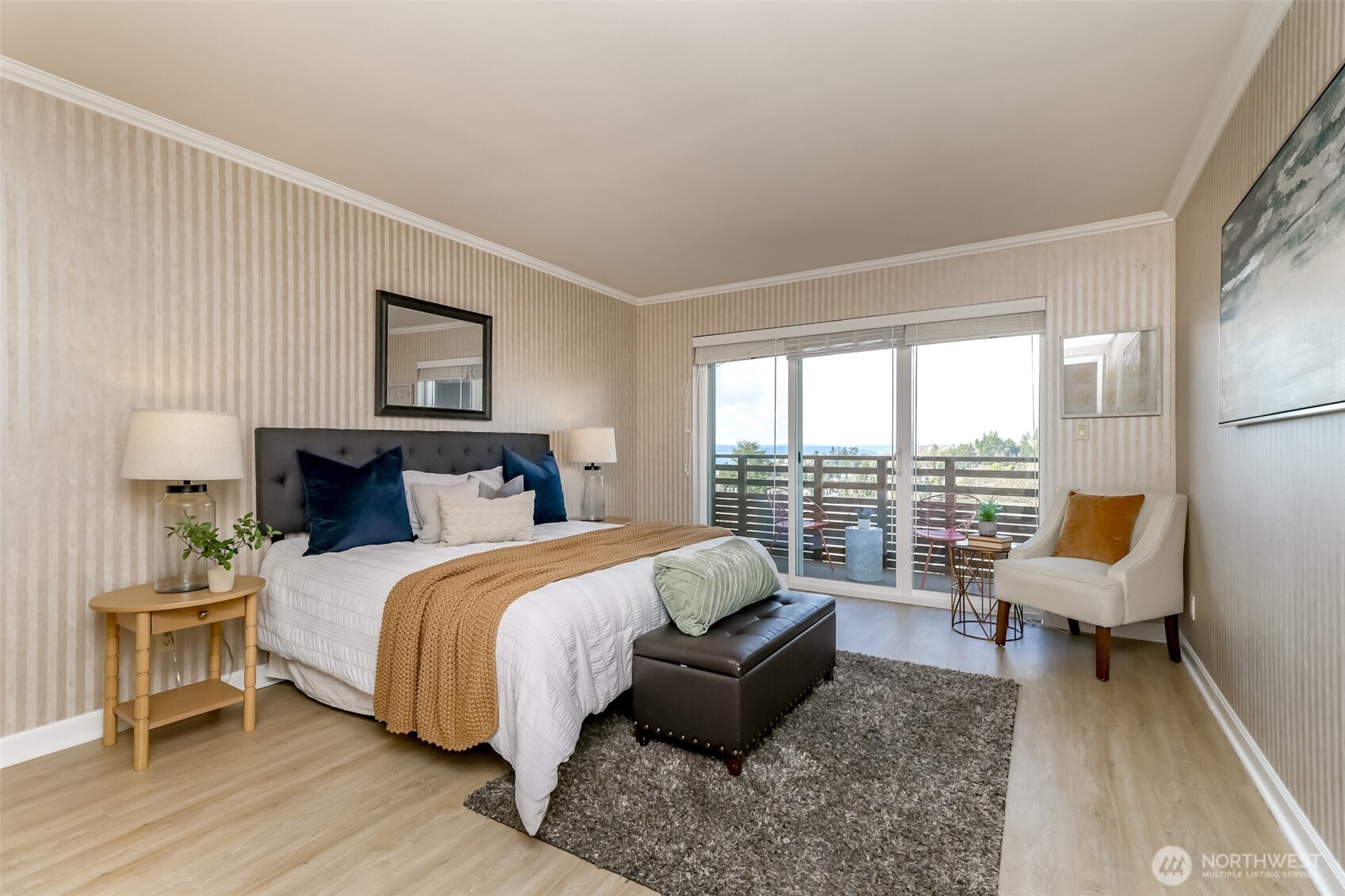 4444 44th Avenue SW #405, Seattle, WA 98116