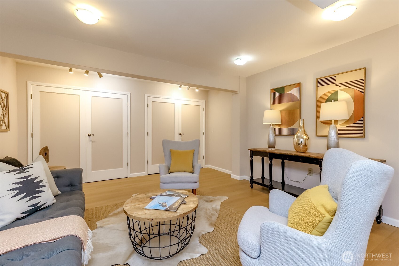 4444 44th Avenue SW #405, Seattle, WA 98116