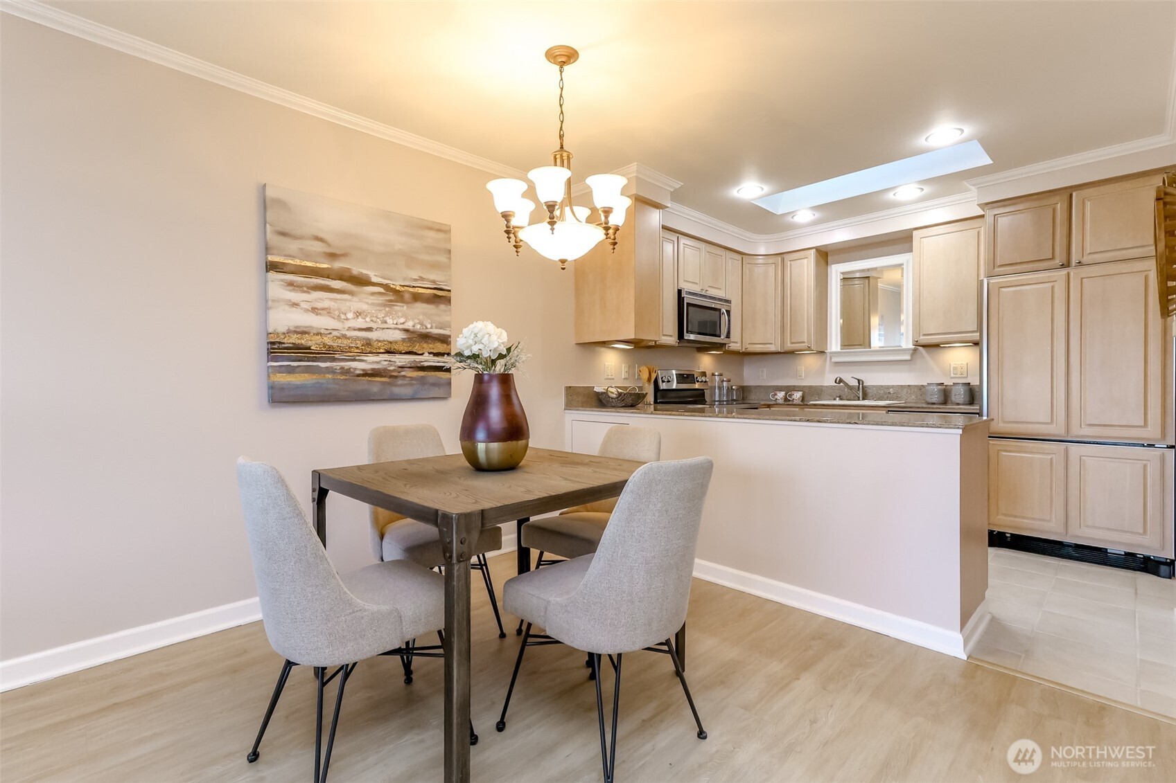 4444 44th Avenue SW #405, Seattle, WA 98116