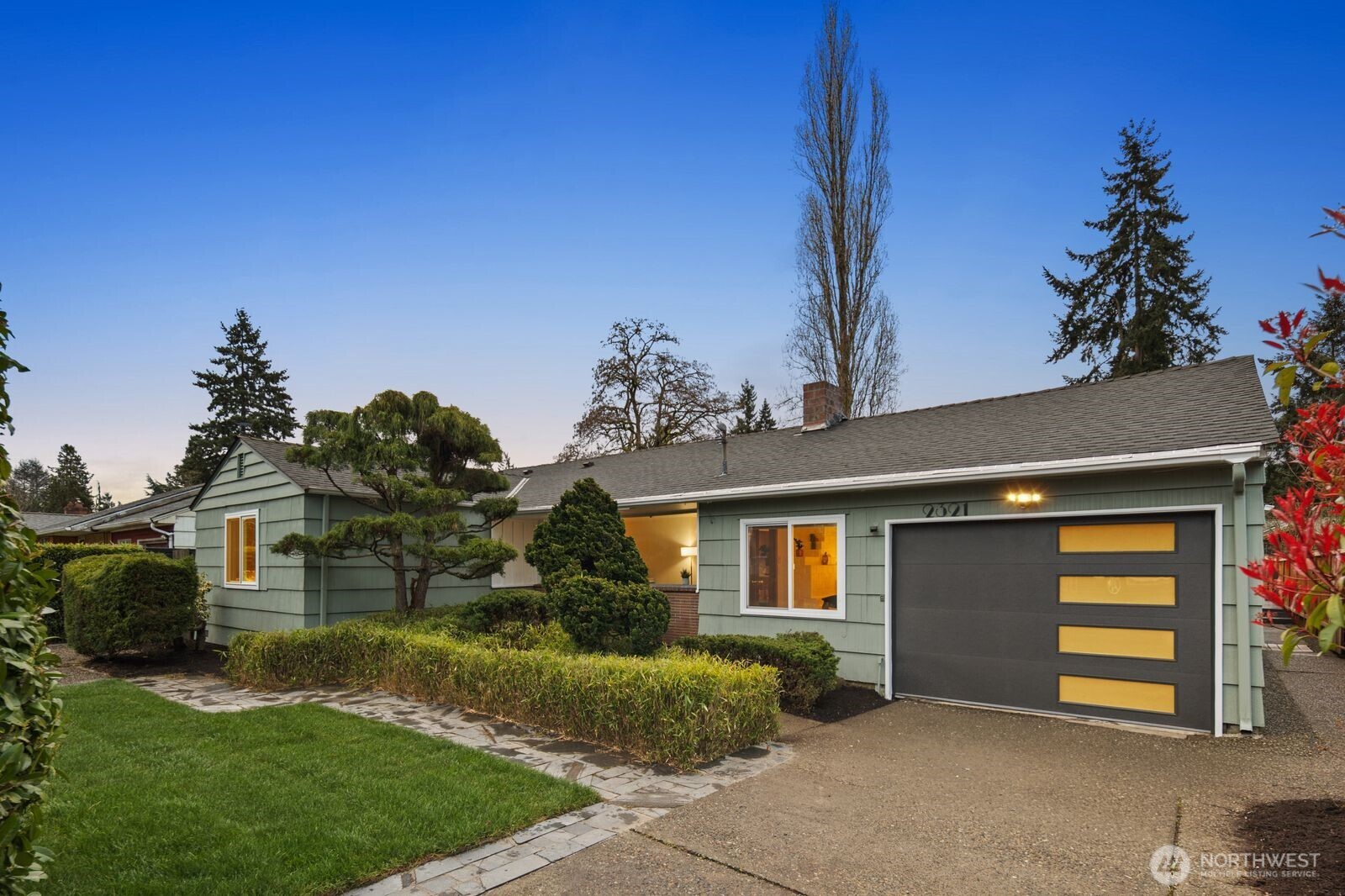 2321 NE 128th Street , Seattle, WA 98125