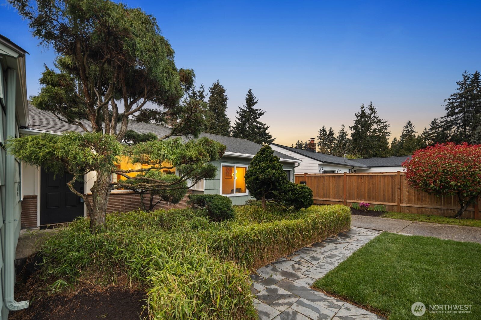 2321 NE 128th Street , Seattle, WA 98125