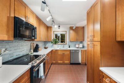 2321 NE 128th Street , Seattle, WA 98125 - Photo 12