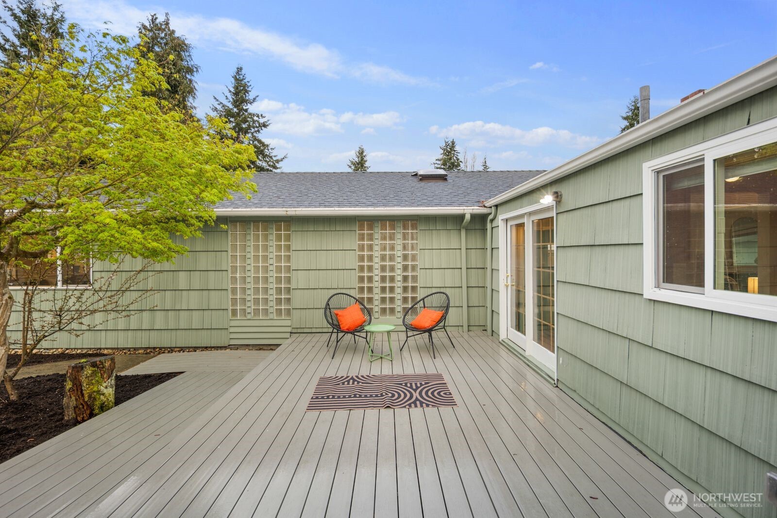 2321 NE 128th Street , Seattle, WA 98125