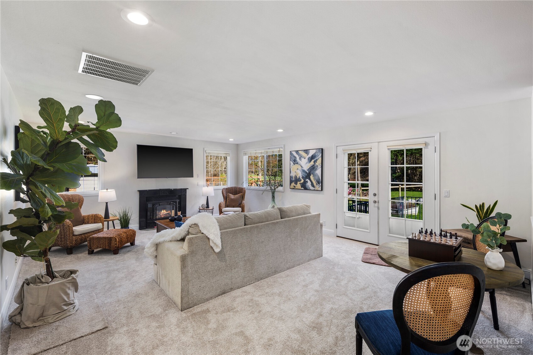 1870 W Cloud Way , Oak Harbor, WA 98277