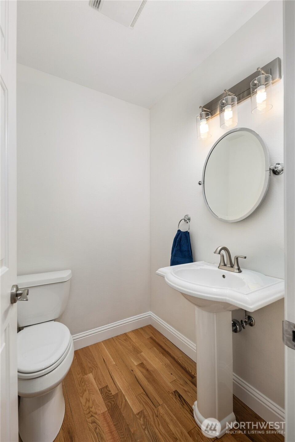 1870 W Cloud Way , Oak Harbor, WA 98277