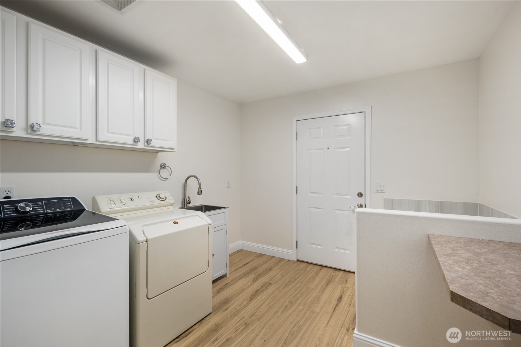 1870 W Cloud Way , Oak Harbor, WA 98277