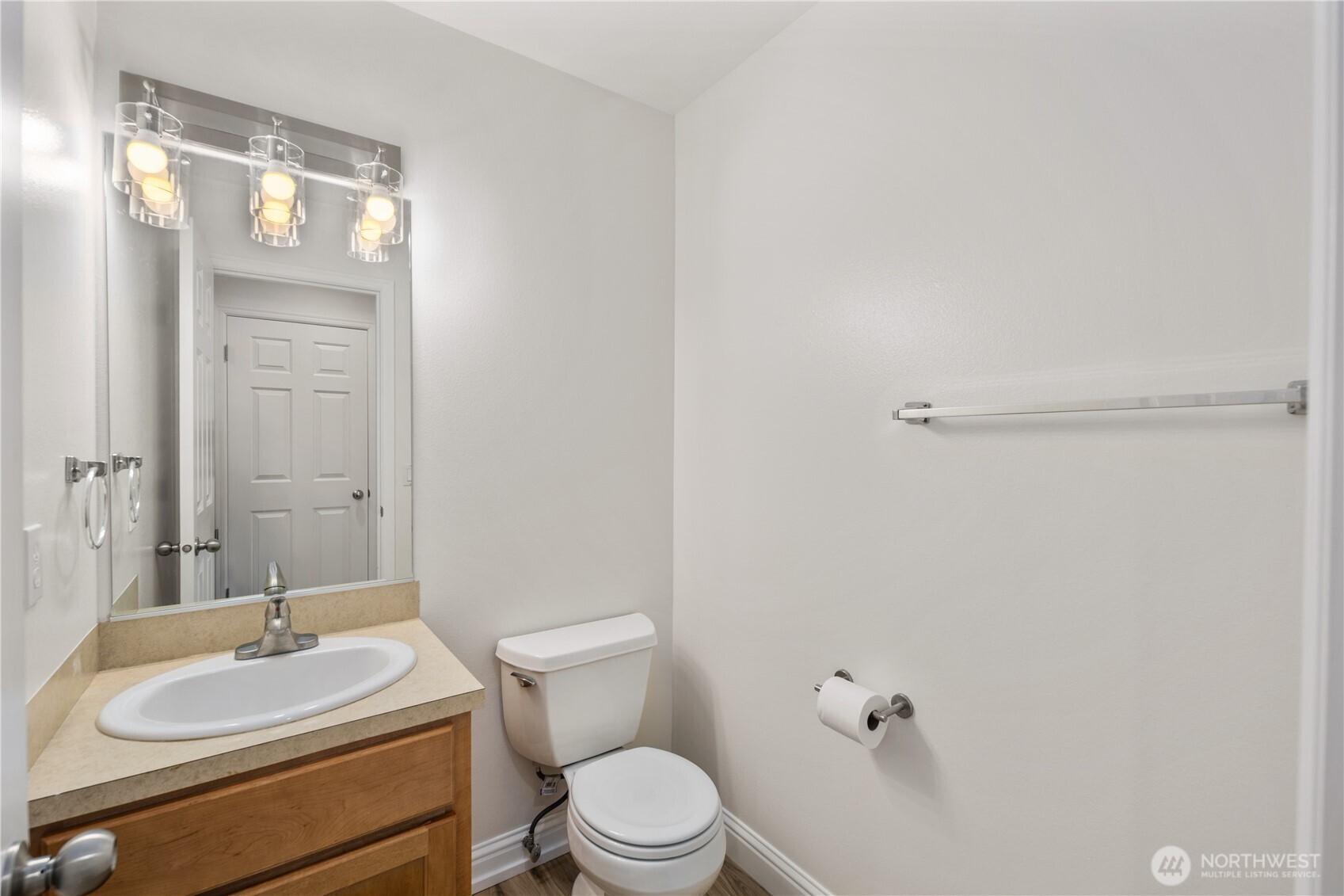 1870 W Cloud Way , Oak Harbor, WA 98277