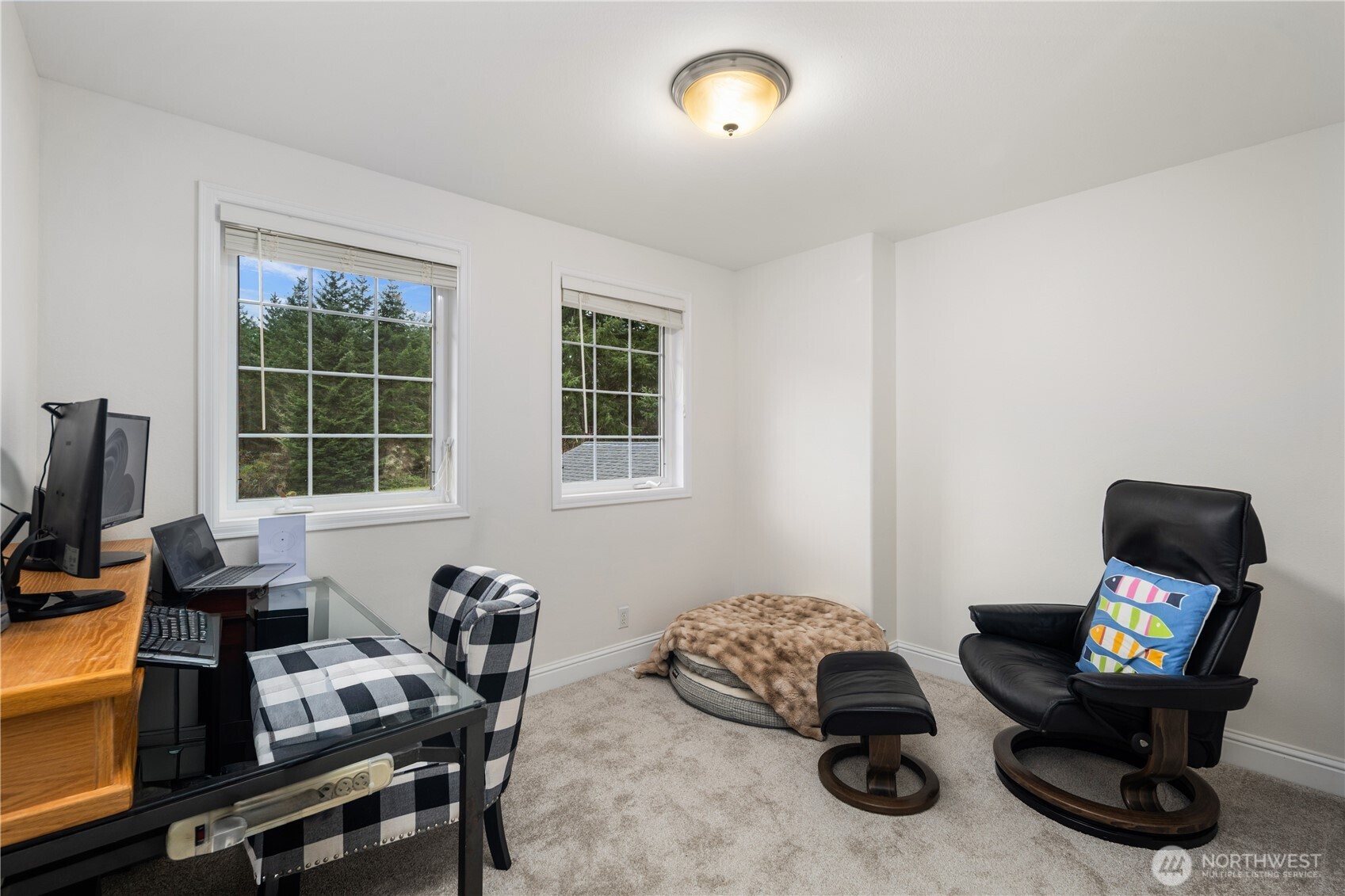 1870 W Cloud Way , Oak Harbor, WA 98277