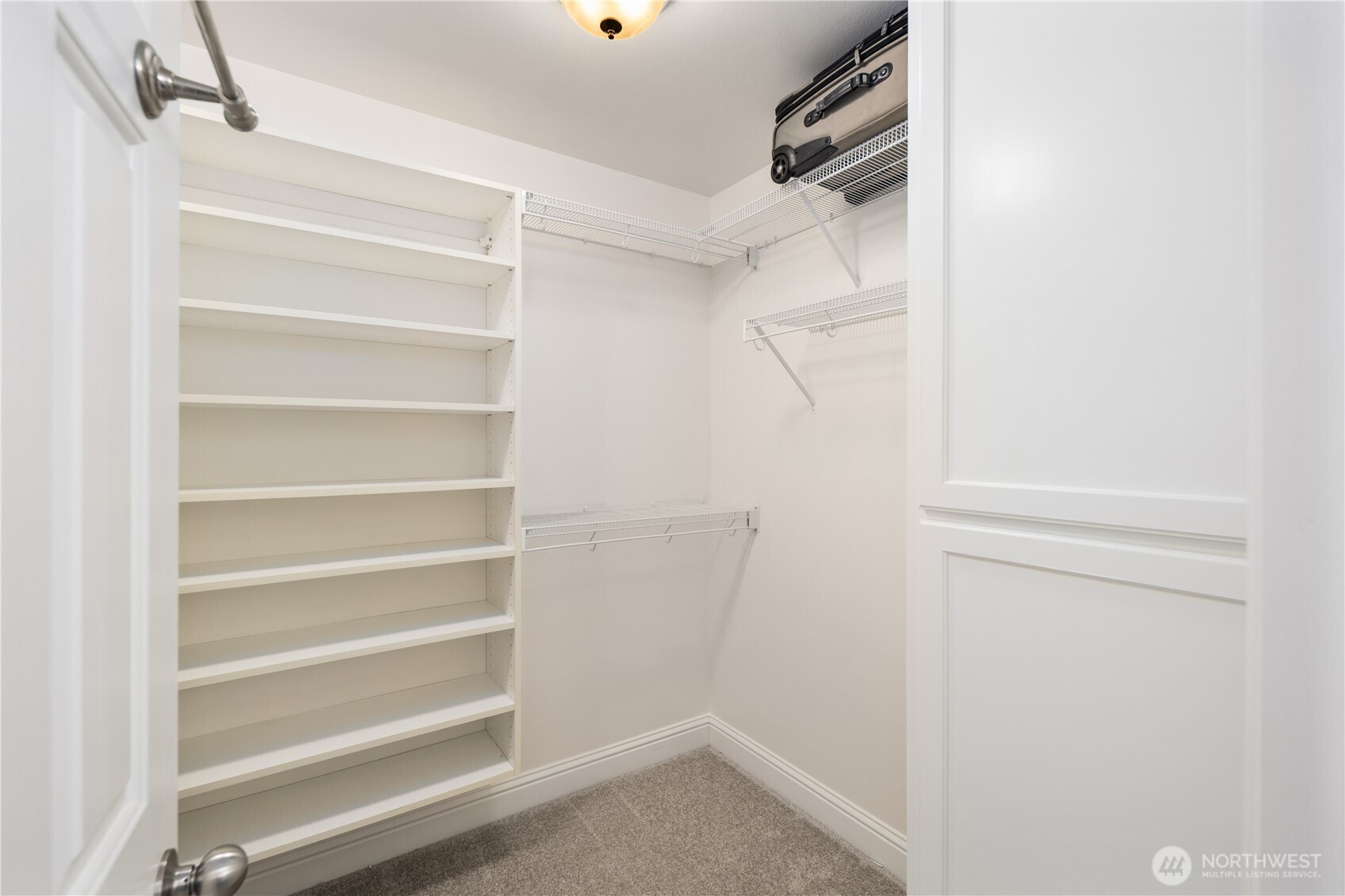 1870 W Cloud Way , Oak Harbor, WA 98277