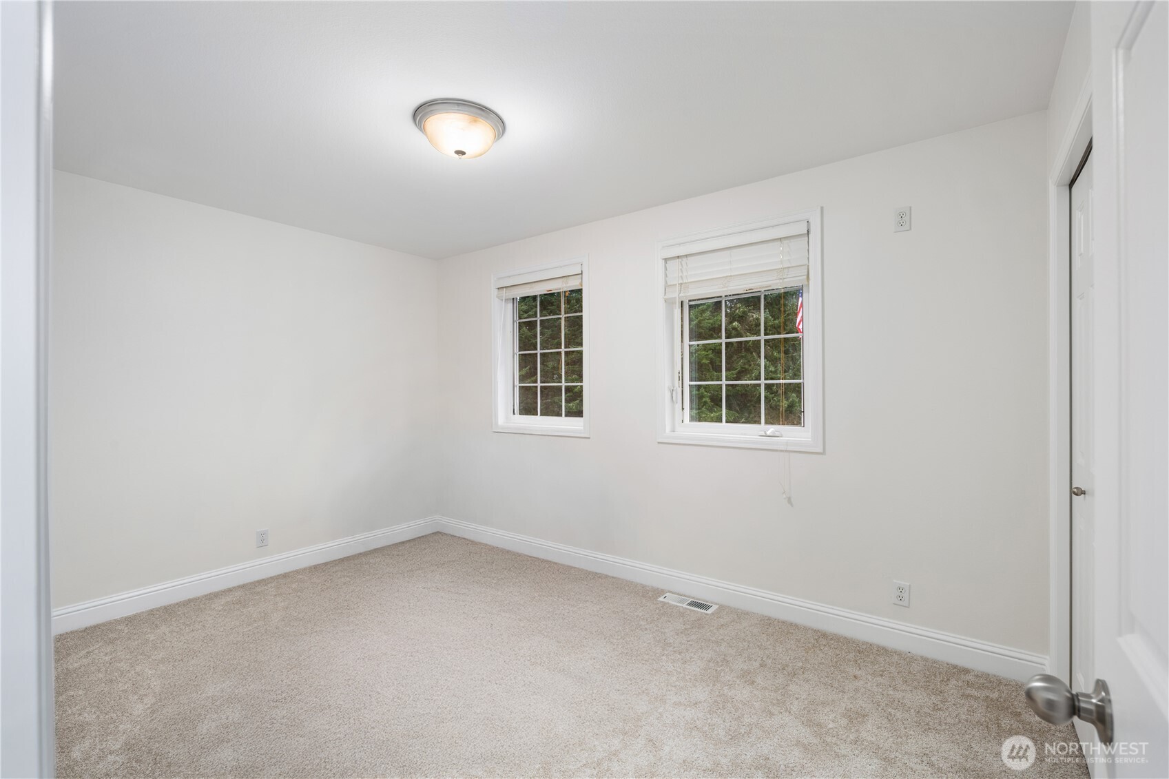 1870 W Cloud Way , Oak Harbor, WA 98277